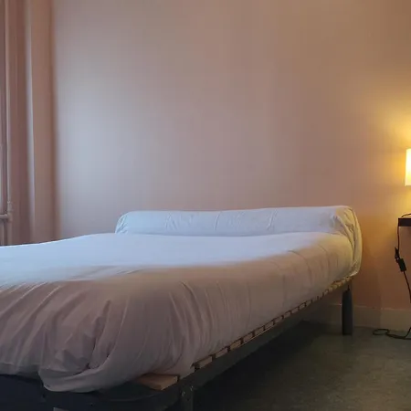 Hotel 6