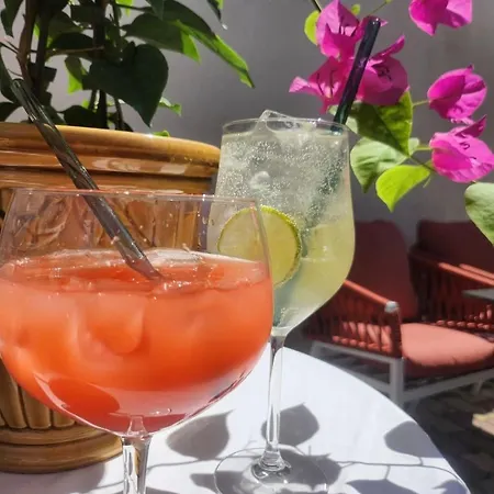 De Vendee Restaurant Les2m 丰特奈勒孔特